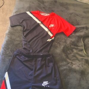 2 piece Nike air set.